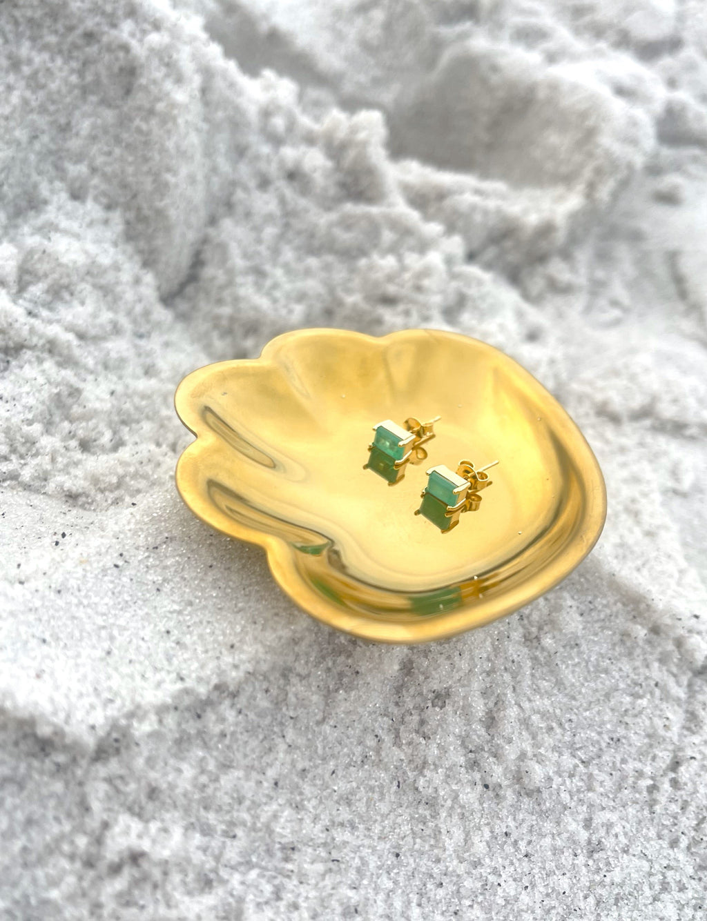Brinco Mini Retângulo Pedra Fusion Verde Banhado a Ouro 18k