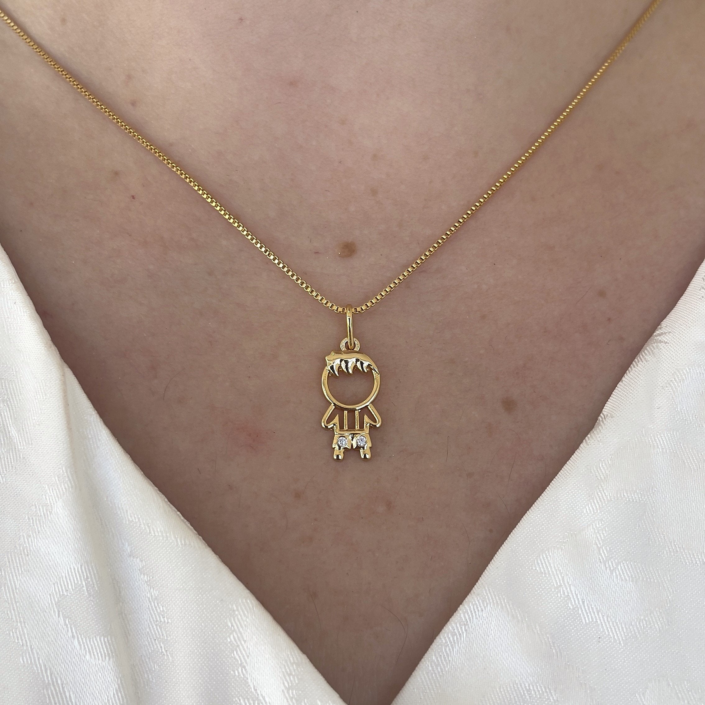 Colar 1 menino cravejado banhado a ouro 18k