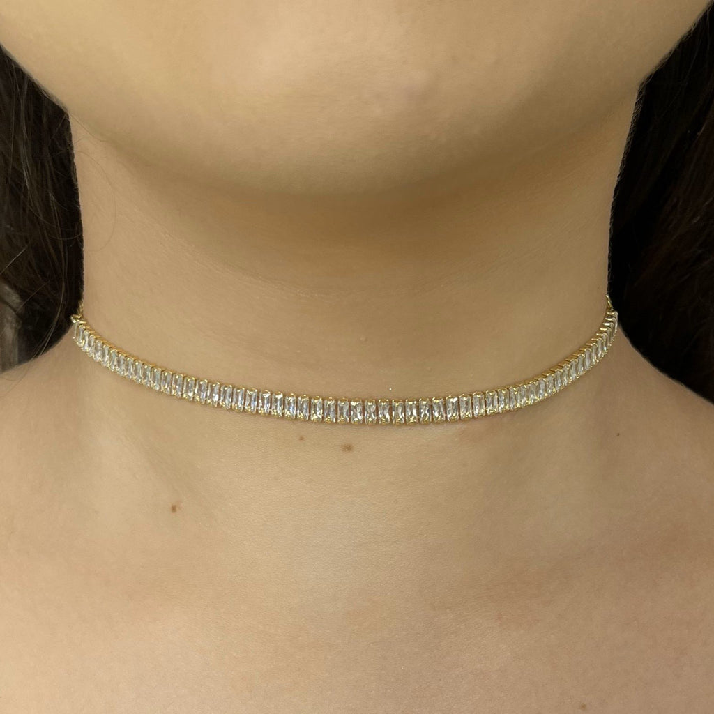 Colar choker riviera baguete cristal banhado a ouro 18k