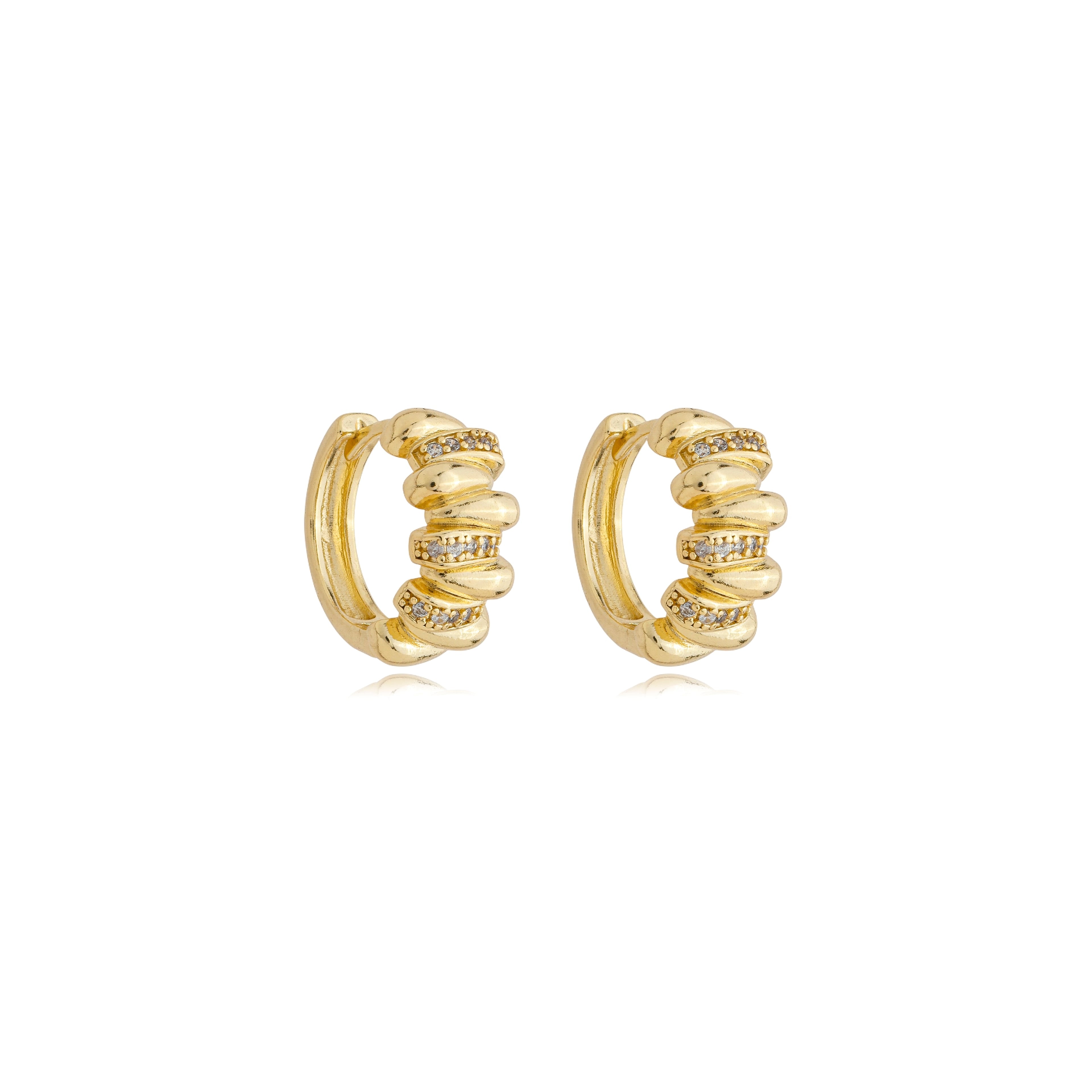 Brinco argola detalhes lisos e cravejados intercalados 1,7cm banhado a ouro 18k