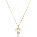 Colar com pingente menina cravejado com zircônias e detalhes vazados banhado a ouro 18k