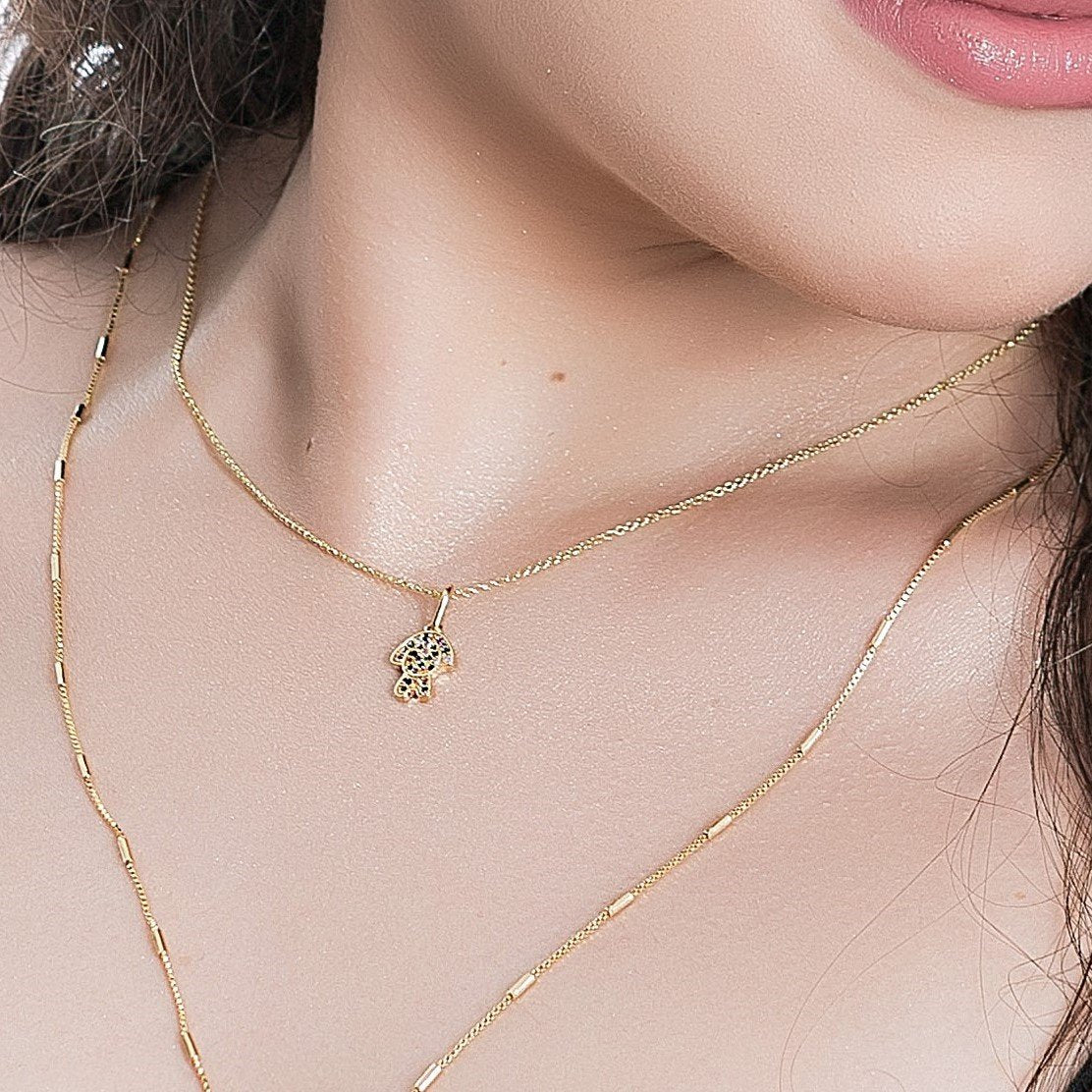 Colar pingente pet cravejado colorido banhado a ouro 18k