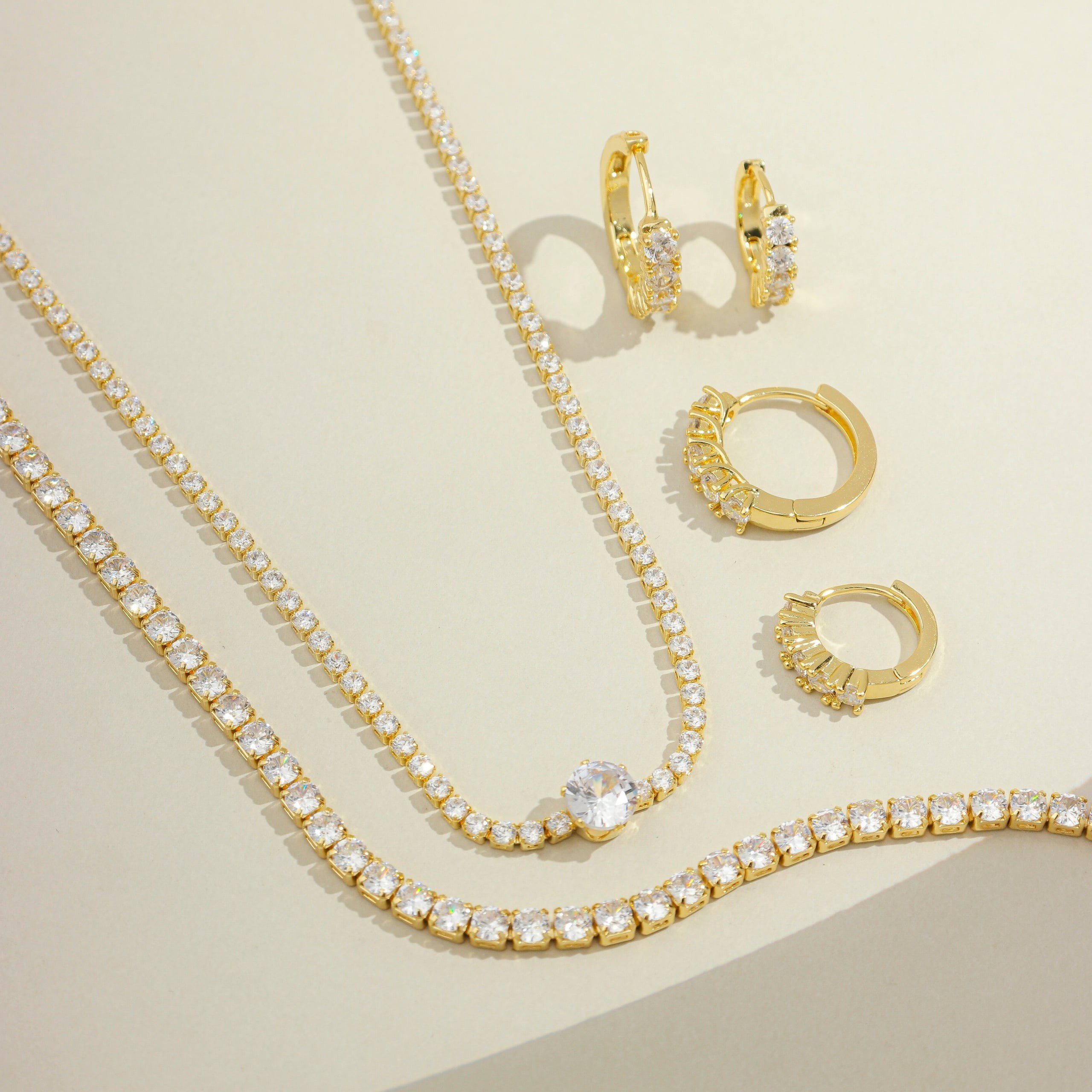 Colar Riviera 2mm com Zircônia 6mm Cristal Fecho de Joia Banhado a Ouro 18k