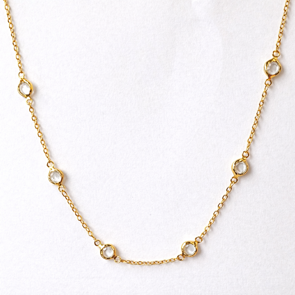 Colar corrente cadeado com cristais 6mm banhado a ouro 18k