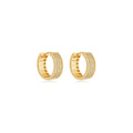 Brinco argola cravejada média 3 fileiras de zircônias banhado a ouro 18k